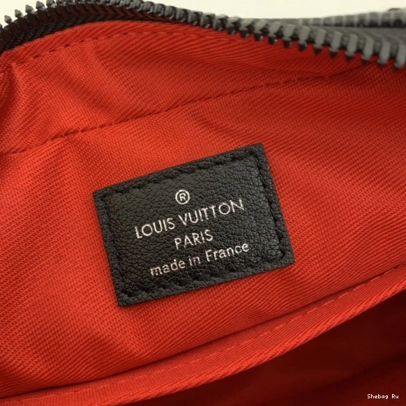 LOUIS MESSENGER UTILITY VUITTON BAG 0813